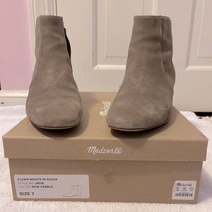 Madewell - Clean Boots in Suede (ankle length) - new pebble grey color - sz 7